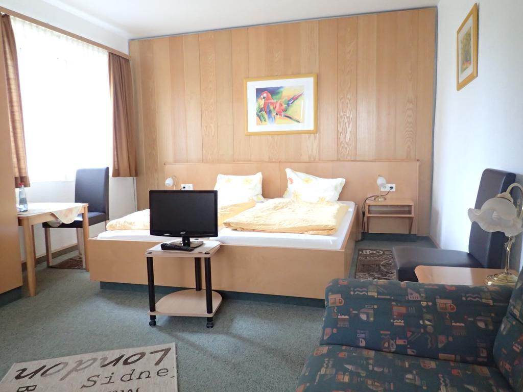 Haus Charlotte Otel Bad Nenndorf Oda fotoğraf