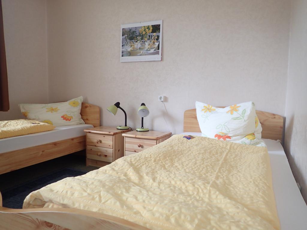 Haus Charlotte Otel Bad Nenndorf Oda fotoğraf